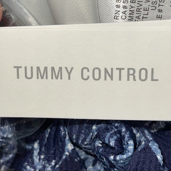 Tommy Bahama Swim Top Navy CHAMBRAY BLOSSOM Shaping Bandini XS - Picture 14 of 17